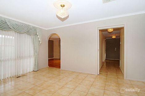 Property photo of 18 Appletree Drive Mill Park VIC 3082
