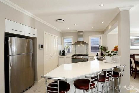 Property photo of 10 Clarke Close Prairiewood NSW 2176