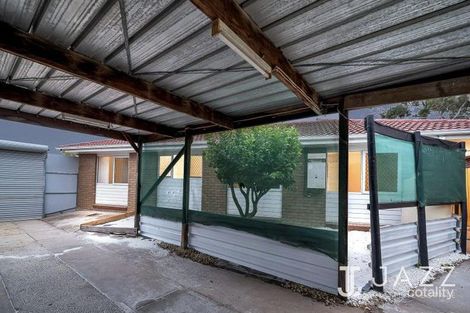Property photo of 30 Cormorant Crescent Werribee VIC 3030