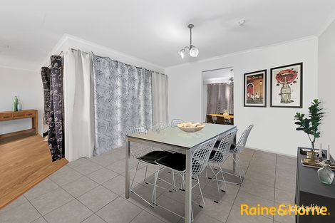 Property photo of 4 Edith Rise Hampton Park VIC 3976