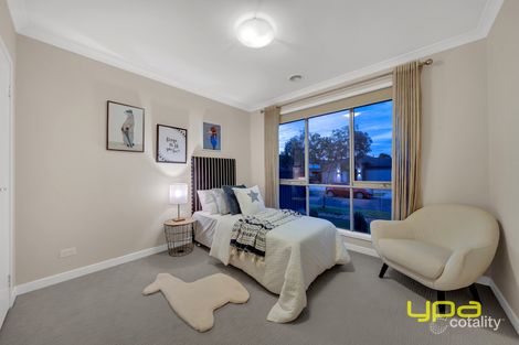 Property photo of 4 Camargue Circuit Clyde North VIC 3978