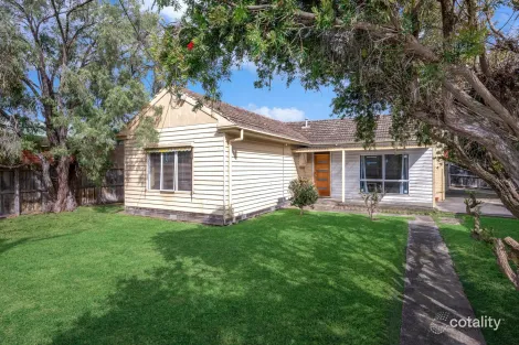 18 Vines Rd, Hamlyn Heights, VIC 3215