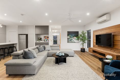 Property photo of 2 Krystelle Close Oxley QLD 4075