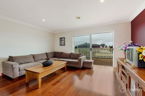 Property photo of 8 Clitheroe Green Derrimut VIC 3026