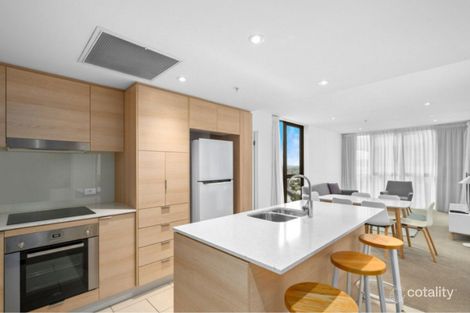 Property photo of 2102/2663 Gold Coast Highway Broadbeach QLD 4218