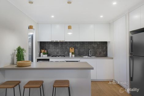 Property photo of 2/69 Cochrane Street Mitcham VIC 3132