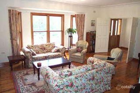 Property photo of 1 Harrington Avenue Warrawee NSW 2074