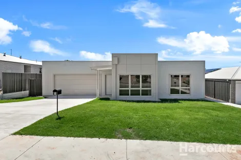 5 Wungul Dr, Nikenbah, QLD 4655