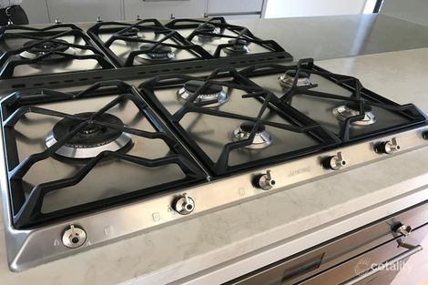 Property photo of 3/12 Warrigal Road Surrey Hills VIC 3127