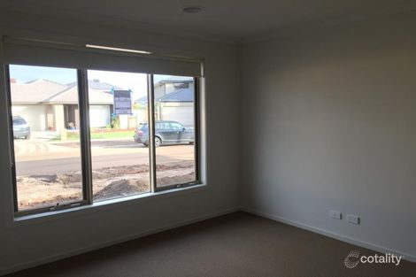 Property photo of 15 Capella Crescent Williams Landing VIC 3027