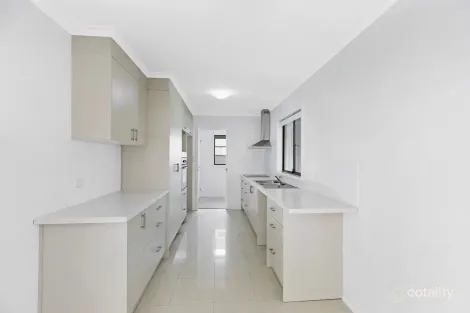 Property photo of 40 George Hely Crescent Killarney Vale NSW 2261