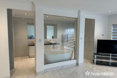 Property photo of 42 Kokoda Boulevard Byford WA 6122