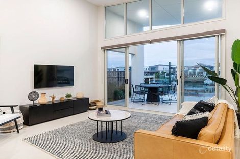 Property photo of 9 Santa Monica Boulevard Hope Island QLD 4212