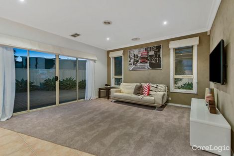 Property photo of 17 Thomson Way Taylors Hill VIC 3037