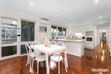 Property photo of 5 Hillgrove Close Wheelers Hill VIC 3150