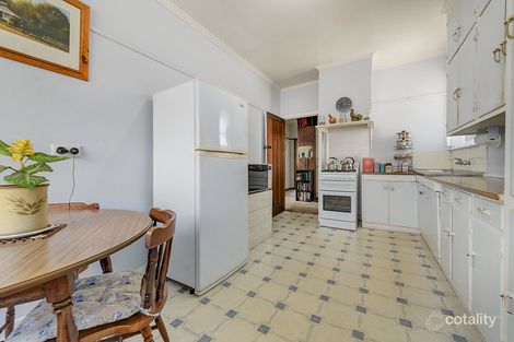 Property photo of 5 Daphne Crescent Bellfield VIC 3081