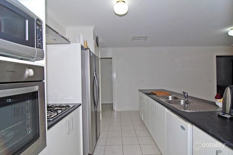 Property photo of 5 Dejong Court Kangaroo Flat VIC 3555