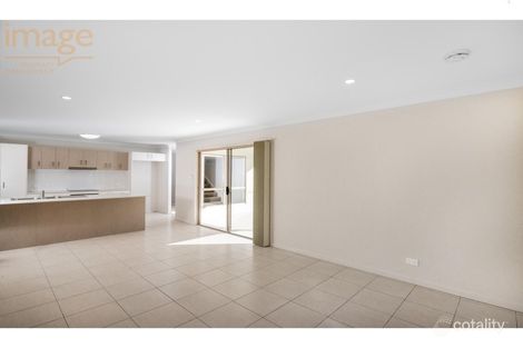 Property photo of 10 Empress Close Heathwood QLD 4110