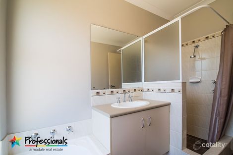 Property photo of 22 Madeira Turn Byford WA 6122