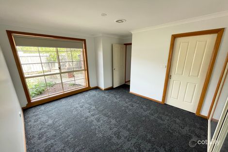 8 Douglas Ct, Altona Meadows, VIC 3028