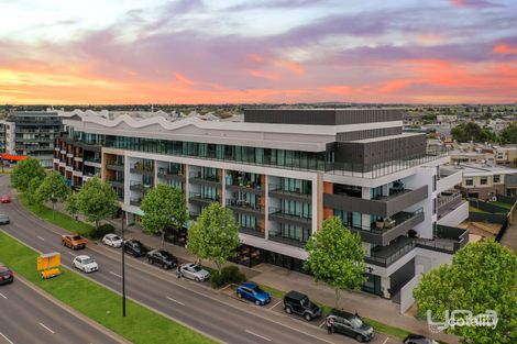 111/173 Caroline Springs Bvd, Caroline Springs, VIC 3023