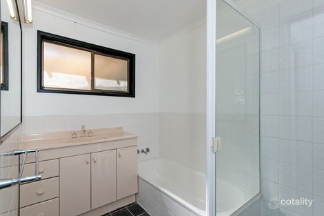 8 Orana St, Redbank Plains, QLD 4301