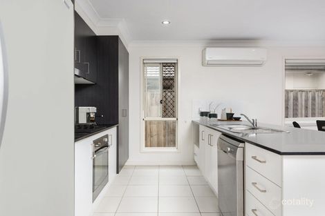 Property photo of 53 Bristlebird Circuit Forest Glen QLD 4556