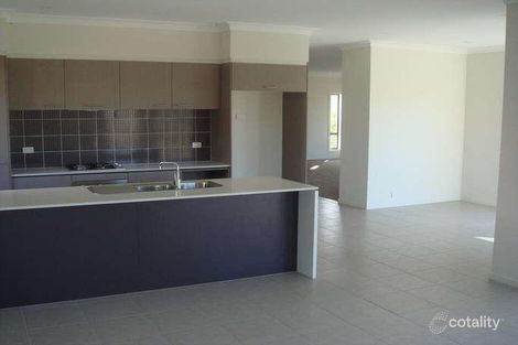 Property photo of 13 Hillcroft Place Belmont QLD 4153