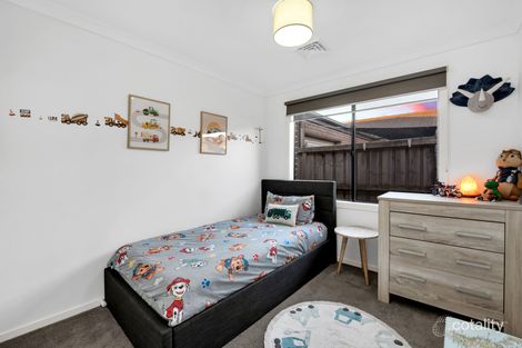 Property photo of 90 Gallery Way Pakenham VIC 3810