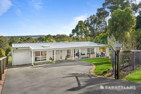 16 Fuller Rd, Mount Evelyn, VIC 3796