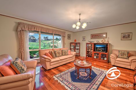 Property photo of 25 Newman Court Berwick VIC 3806