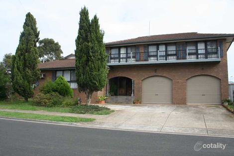 2 Hornbuckle Cres, Melton, VIC 3337