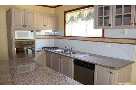 Property photo of 142 Weatherboard Ridge Road Blaxlands Ridge NSW 2758