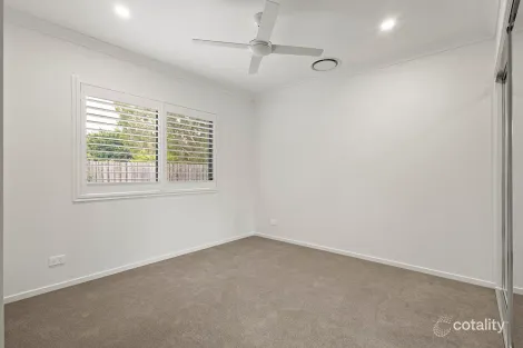 Property photo of 13 Cambridge Place Burnside QLD 4560