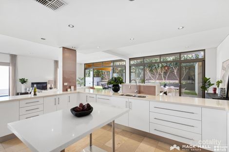 Property photo of 2 Ackland Way Cottesloe WA 6011
