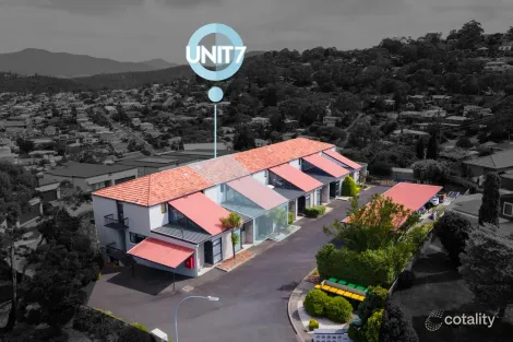 7/110 Malunna Rd, Lindisfarne, TAS 7015