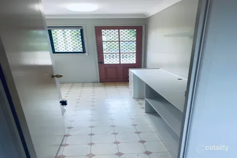 Property photo of 34 Cinderella Drive Springwood QLD 4127