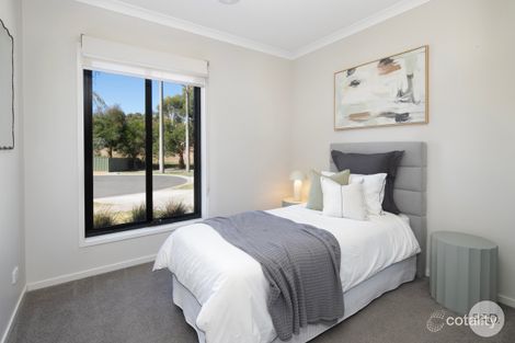Property photo of 6 Moneill Close Brown Hill VIC 3350