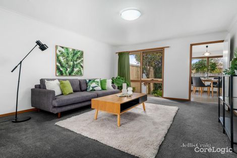 Property photo of 2/941 Doncaster Road Doncaster East VIC 3109