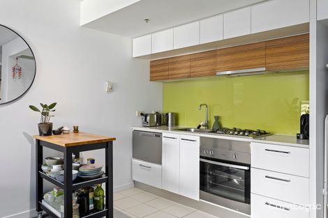 Property photo of 1116/100 Harbour Esplanade Docklands VIC 3008