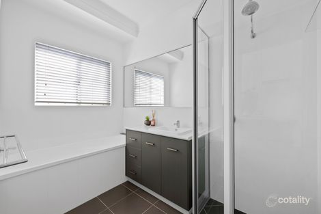 Property photo of 24 Firefly Crescent Ooralea QLD 4740