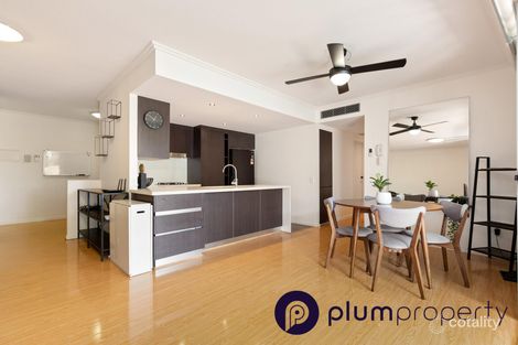 Property photo of 2/74 Gailey Road St Lucia QLD 4067