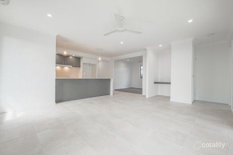 Property photo of 9 Moreton Crescent Yarrabilba QLD 4207