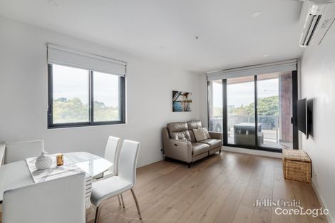 Property photo of 104/5 Winton Road Malvern East VIC 3145