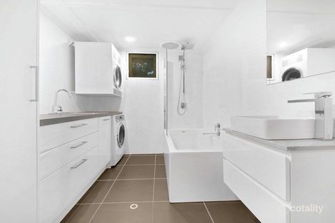 Property photo of 1/47 Winchester Street Hamilton QLD 4007