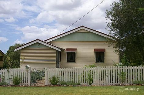 4 Teape St, Silkstone, QLD 4304