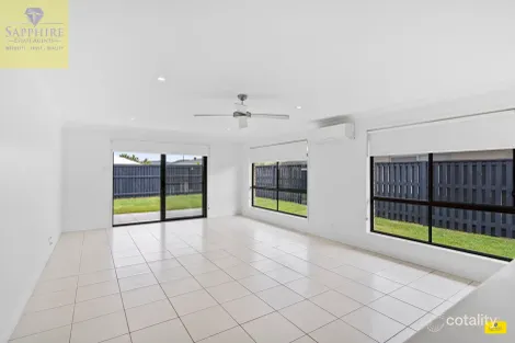 Property photo of 8 Harmony Crescent South Ripley QLD 4306