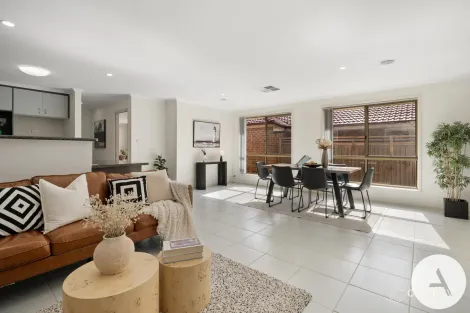 Property photo of 27 Petersilka Street Gungahlin ACT 2912
