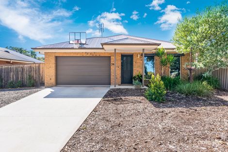 34 Ross St, Heathcote, VIC 3523