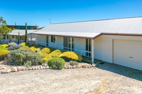 12 Barton St, Port Elliot, SA 5212